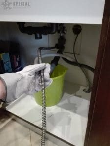 Mosogató duguláselhárítása spirállal