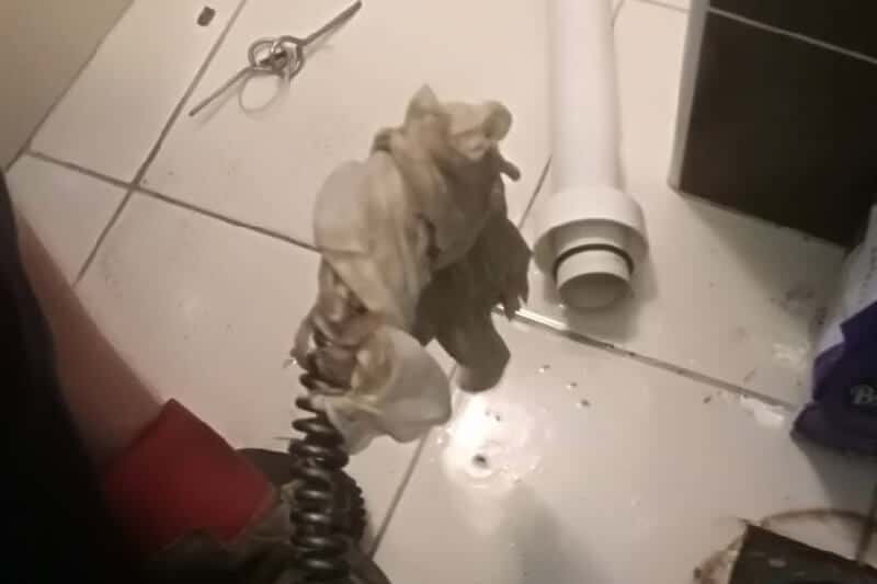 Mit tud okozni a nedves törlőkendő?